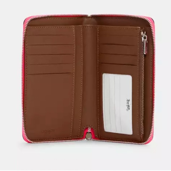 NWOT AUTH COACH Leather Canvas With Vintage Rose Print Medium ID Zip Wallet - Picture 2 of 2